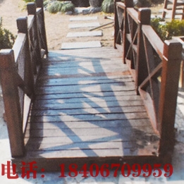 防腐拱桥构造